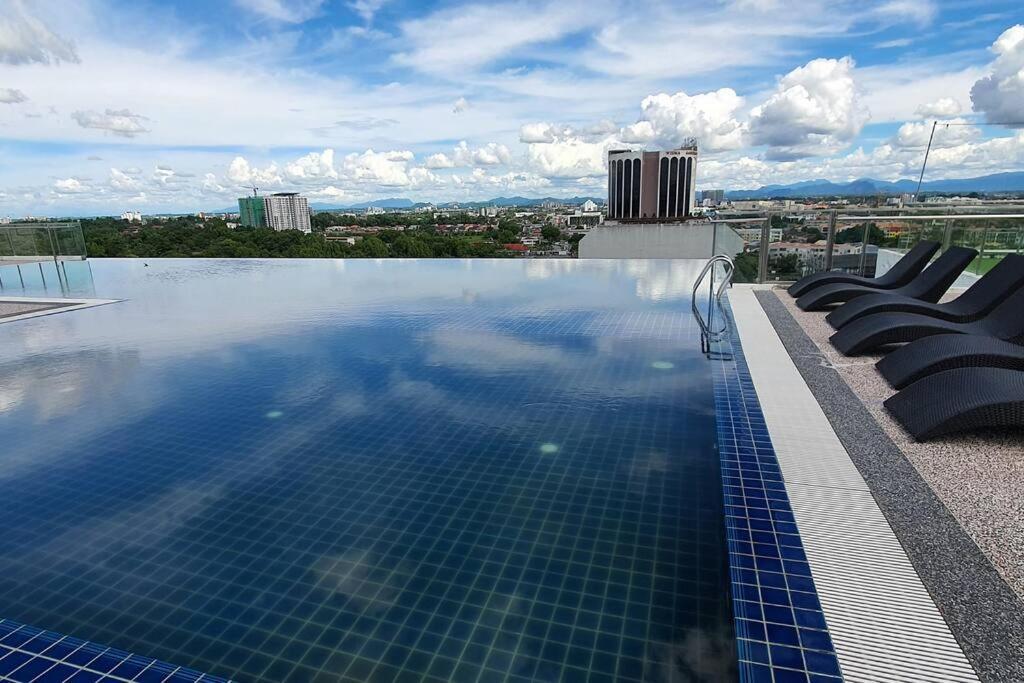 Kozi Square New Sgh Cozy Home Lv5B Kuching Dış mekan fotoğraf